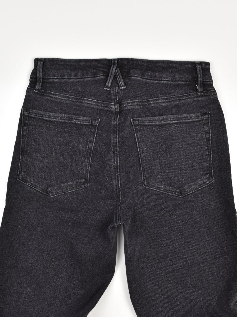 Good American Good Legs Straight Jeans NEW - 10 / 30 - Picture 3 of 7
